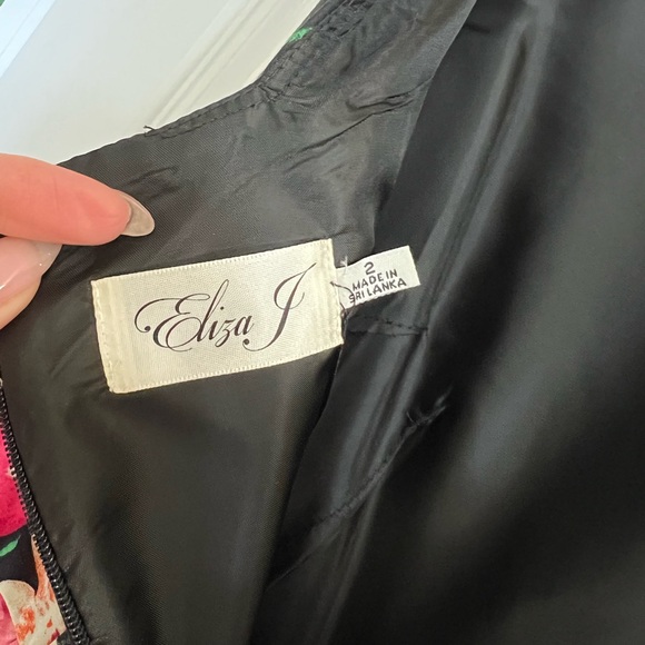 ELIZA J Dress Fit and Flare Black Pink Floral Size 2 - Picture 7 of 7